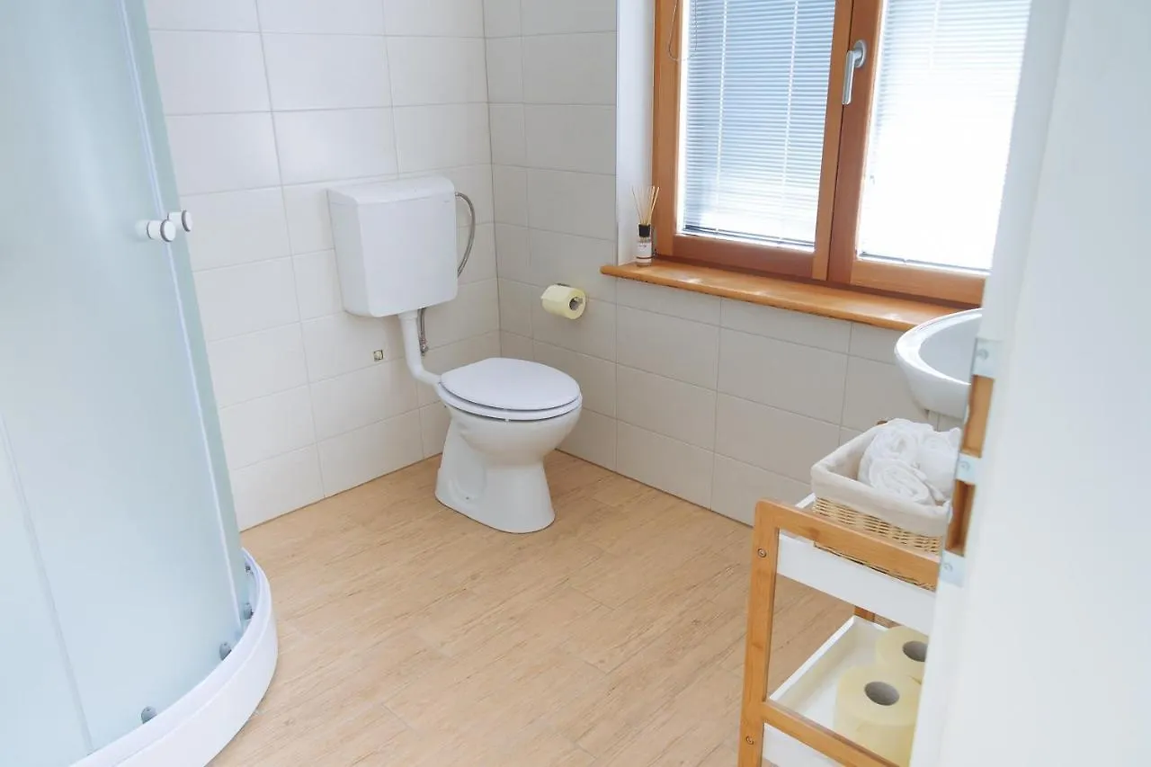 Garden House Apartment Ljubljana Homestay