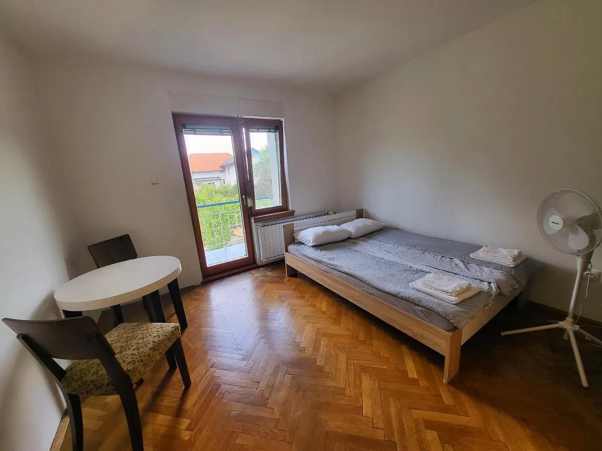 Garden House Apartment Ljubljana 0*,  Slovenia