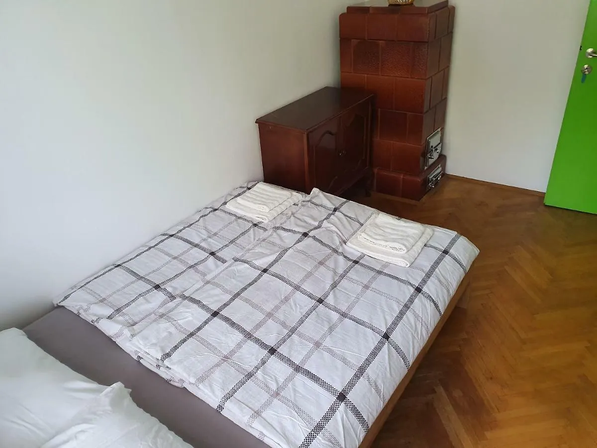 Garden House Apartment Ljubljana Homestay